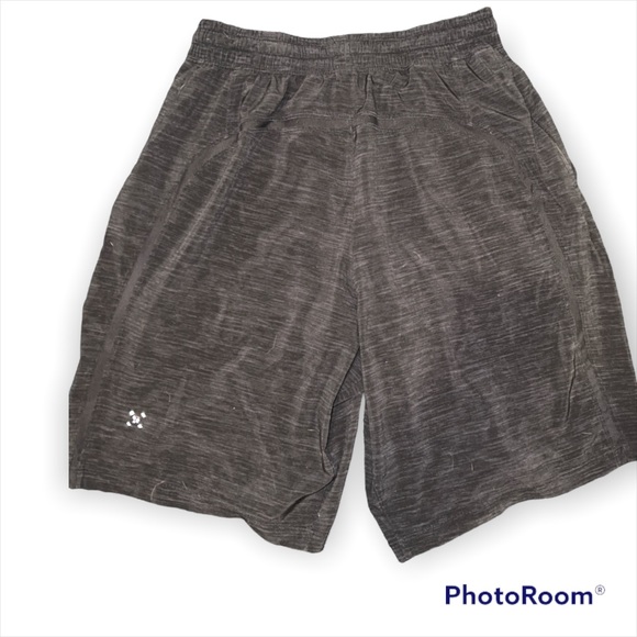 Lululemon Men's Black Athletic Workout Shorts - Picture 1 of 3